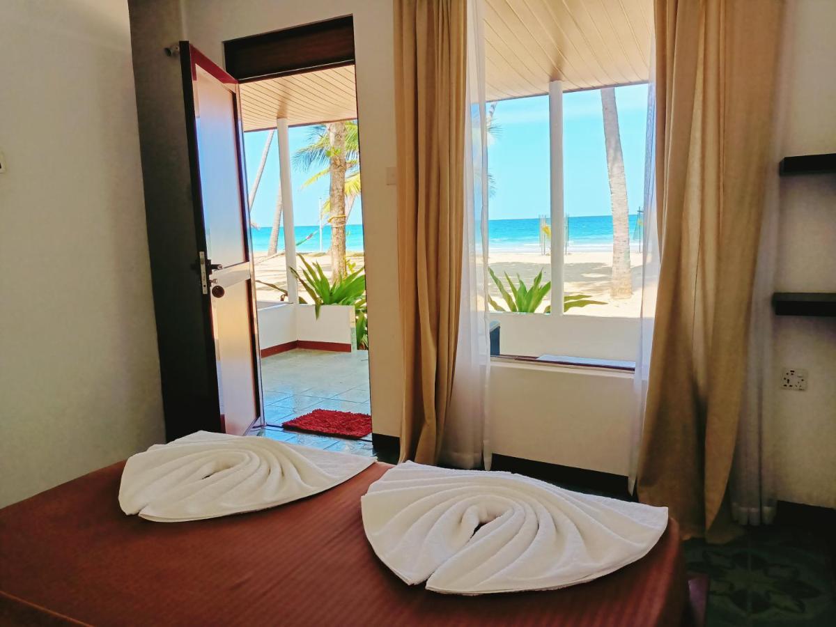 French Garden Pragash Beach Hotel Triquinimale Exterior foto
