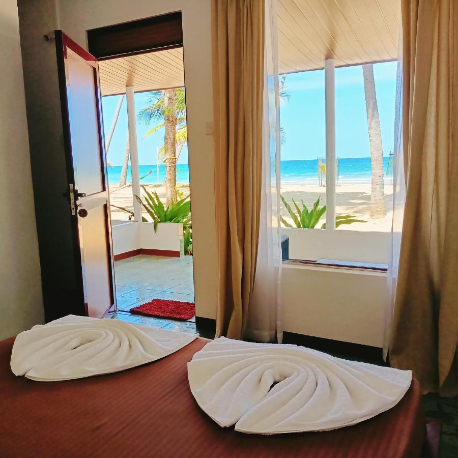 French Garden Pragash Beach Hotel Triquinimale Exterior foto