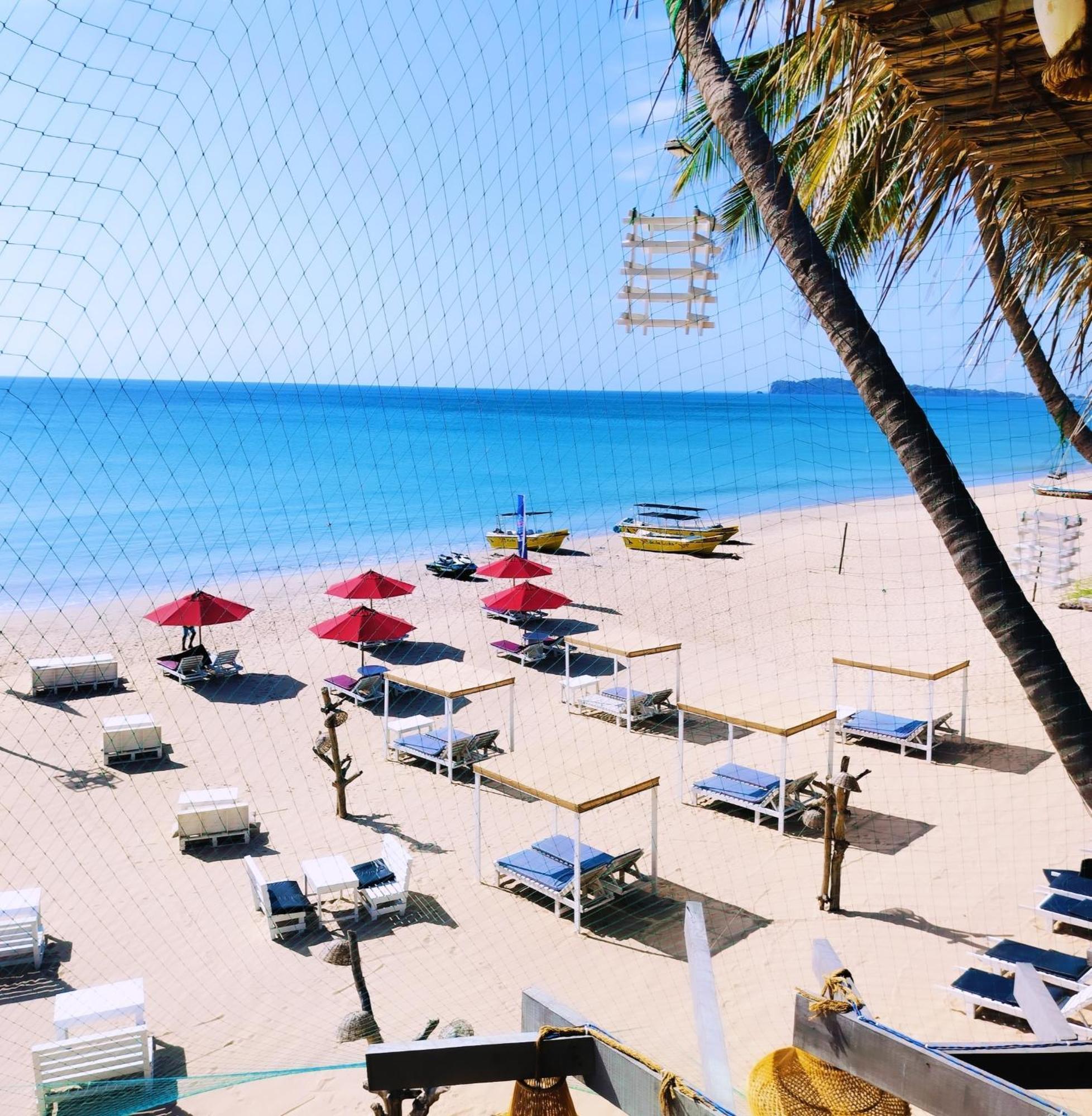 French Garden Pragash Beach Hotel Triquinimale Exterior foto