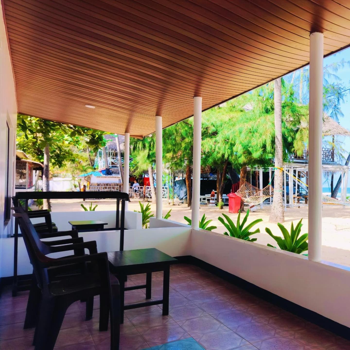 French Garden Pragash Beach Hotel Triquinimale Exterior foto